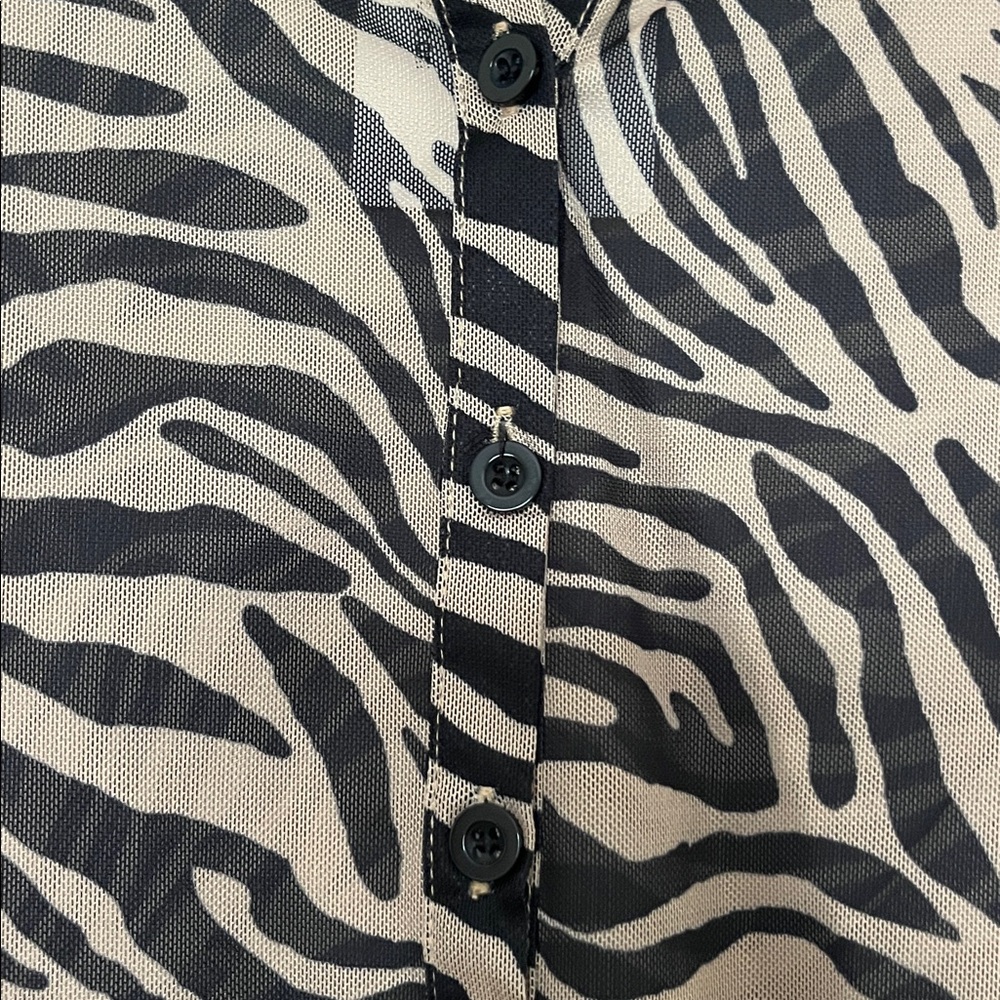 Zebra Mesh Button Up - Picture 3 of 5